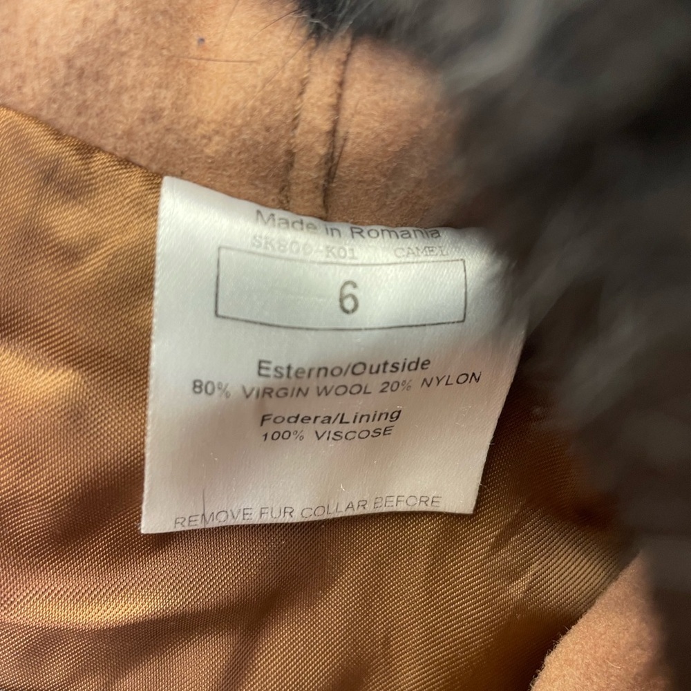 Saks Fifth avenue wool coat size 6 - Picture 12 of 16